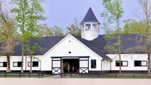 Barn O'R QUESTRIAN